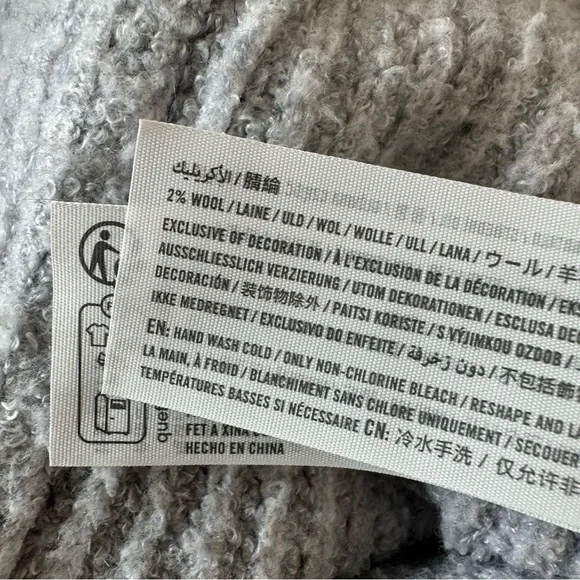 Abercrombie & Fitch Relaxed Hardware Crew Cardigan Sweater - Picture 9 of 11